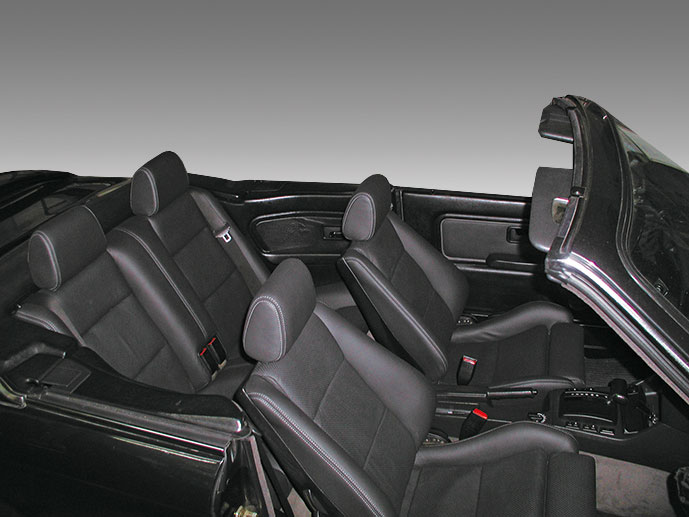E30 cabriolet 本革ブラック＆ブラックステッチ